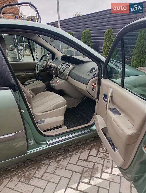 Минивэн Renault Scenic 2004 в Ивано-Франковске