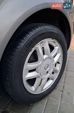 Минивэн Renault Scenic 2006 в 