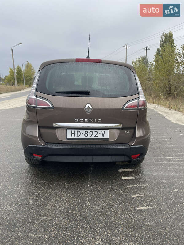 Минивэн Renault Scenic 2014 в Киеве