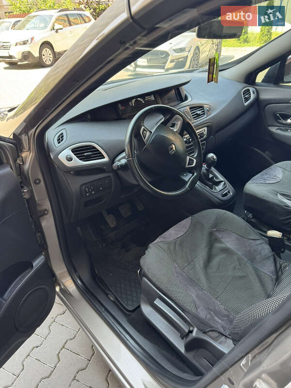Минивэн Renault Scenic 2012 в Хмельницком
