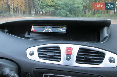 Мінівен Renault Scenic 2009 в 