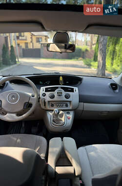Минивэн Renault Scenic 2009 в 