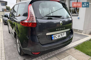 Минивэн Renault Scenic 2011 в 