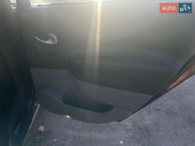 Минивэн Renault Scenic 2009 в Чернигове фото 16 Минивэн Renault Scenic 2009 в Чернигове