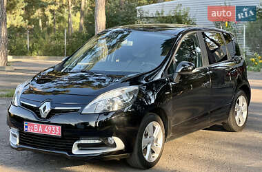 Минивэн Renault Scenic 2015 в 