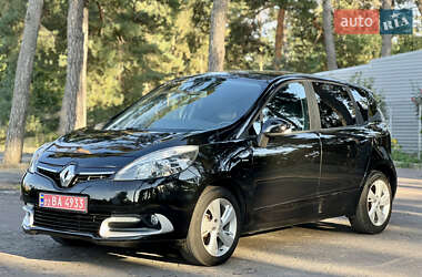 Минивэн Renault Scenic 2015 в 