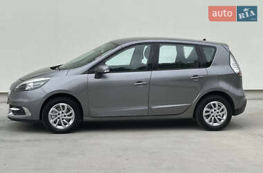 Минивэн Renault Scenic 2012 в 
