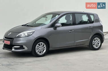 Минивэн Renault Scenic 2012 в 
