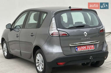 Минивэн Renault Scenic 2012 в 