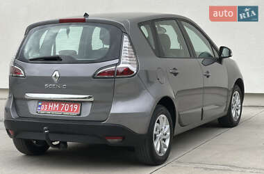 Минивэн Renault Scenic 2012 в 