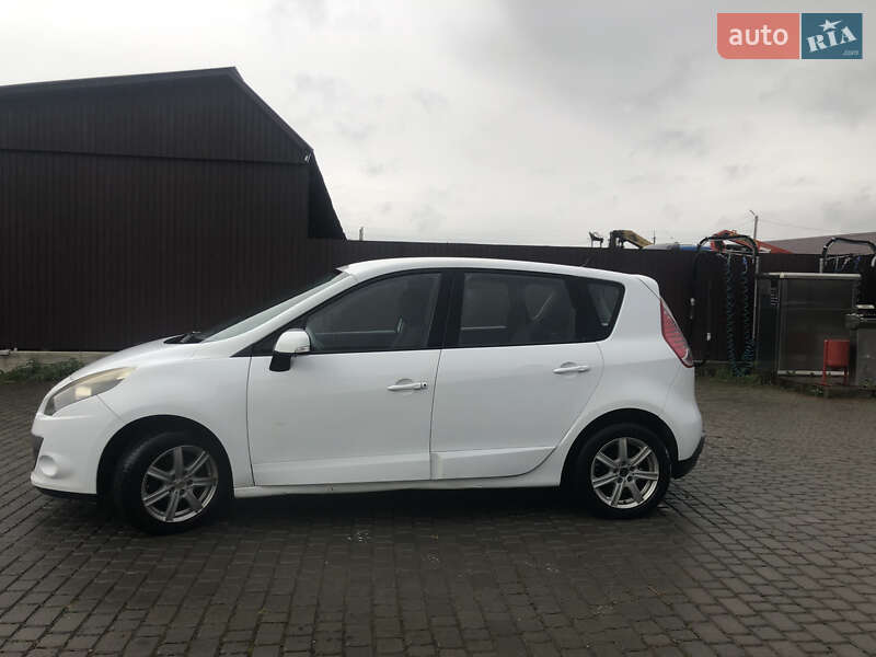 Минивэн Renault Scenic 2011 в Перегинском фото 3 Минивэн Renault Scenic 2011 в Перегинском