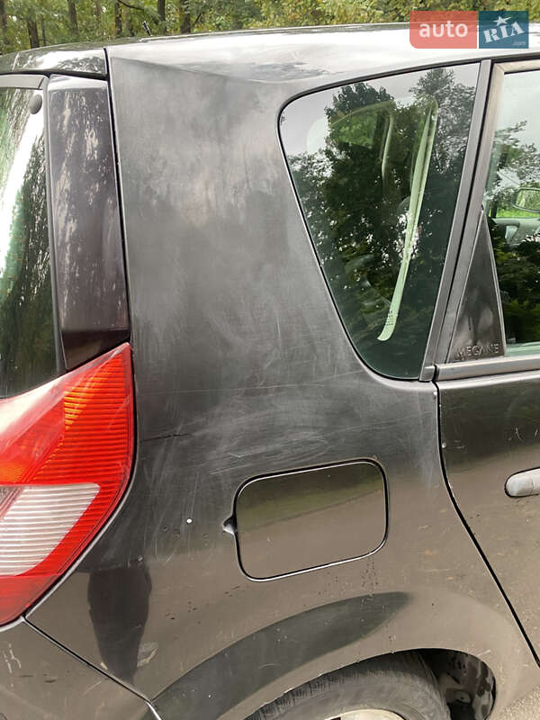 Минивэн Renault Scenic 2005 в Житомире