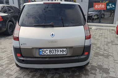 Минивэн Renault Scenic 2004 в 