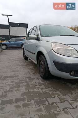 Минивэн Renault Scenic 2004 в 