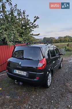 Минивэн Renault Scenic 2009 в 