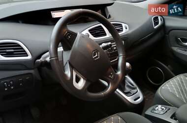 Минивэн Renault Scenic 2010 в 