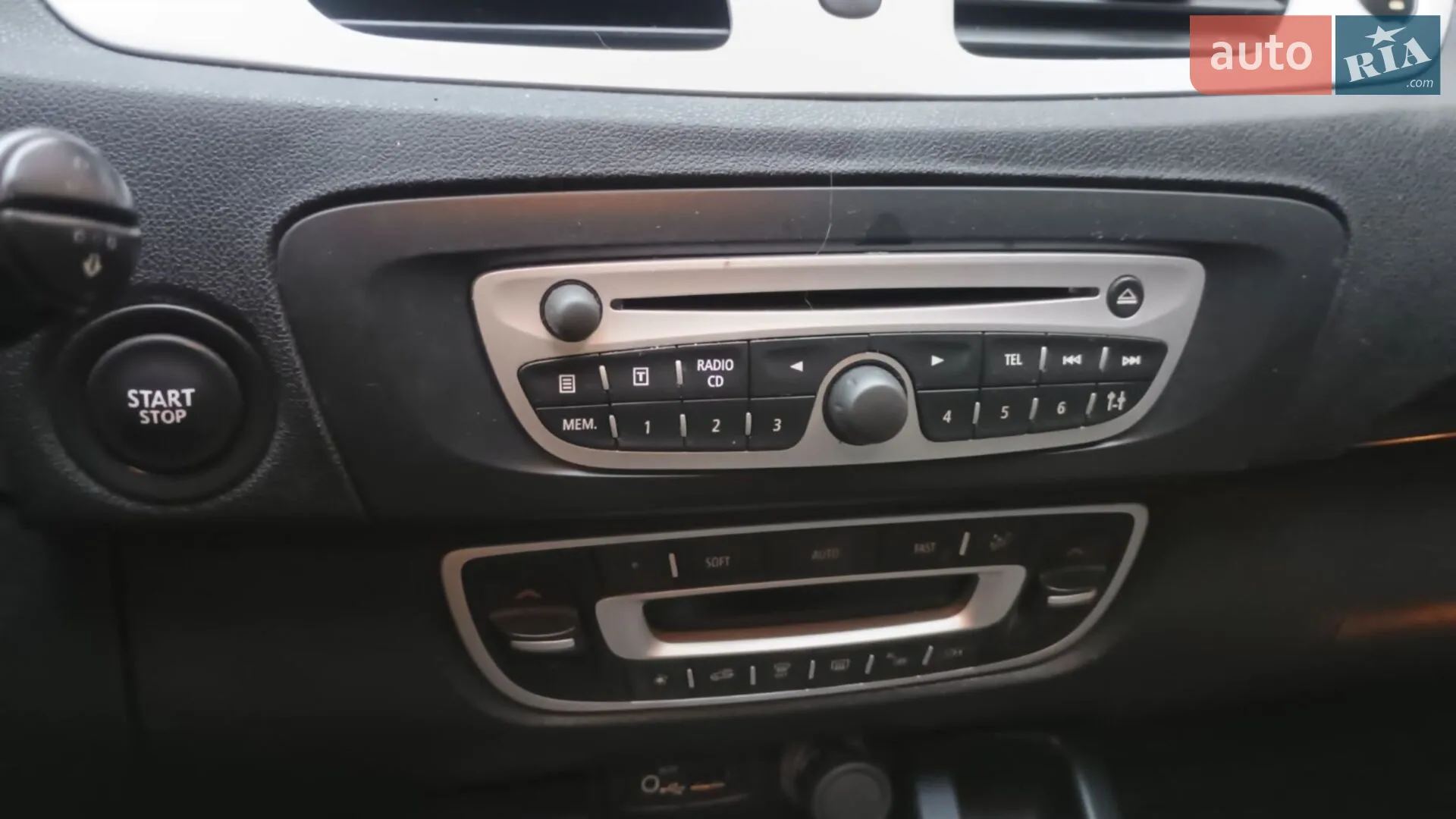 2010 Renault Scenic - мініатюра 11