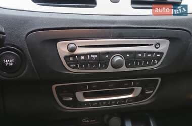 Минивэн Renault Scenic 2010 в 