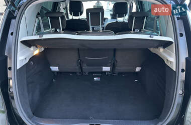 Минивэн Renault Scenic 2012 в 