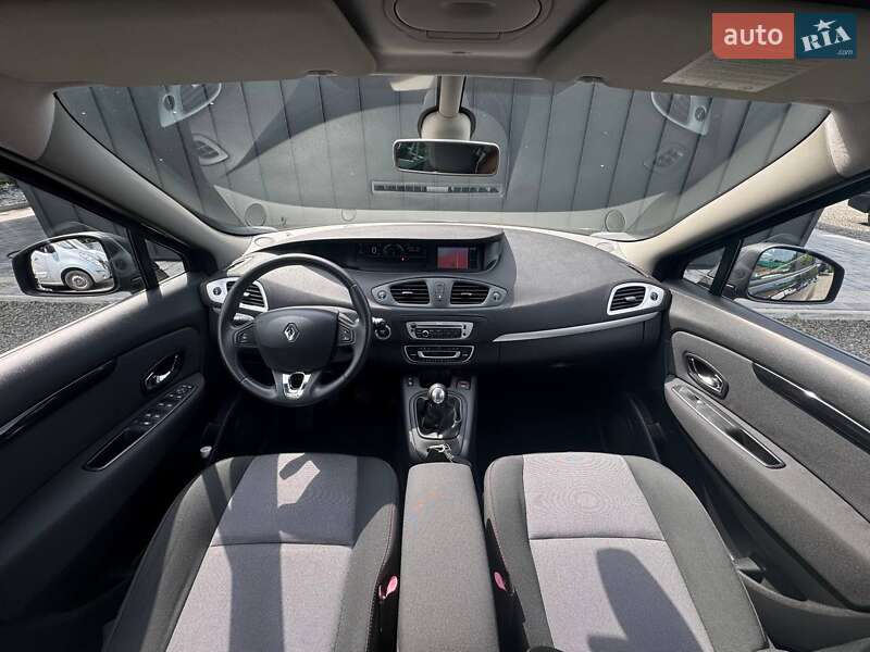 Минивэн Renault Scenic 2013 в Луцке