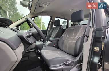 Минивэн Renault Scenic 2006 в 