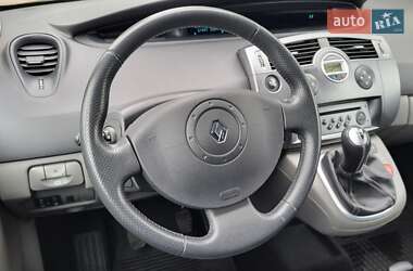 Минивэн Renault Scenic 2006 в 