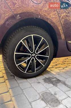 Минивэн Renault Scenic 2013 в 