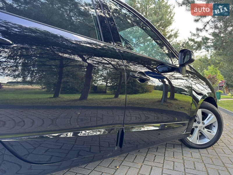 Минивэн Renault Scenic 2013 в Дрогобыче
