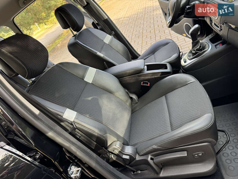 Минивэн Renault Scenic 2013 в Дрогобыче
