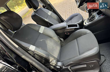 Минивэн Renault Scenic 2013 в 