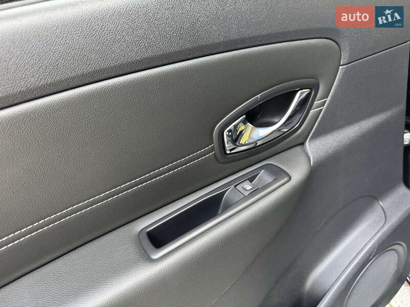 Минивэн Renault Scenic 2013 в Дрогобыче