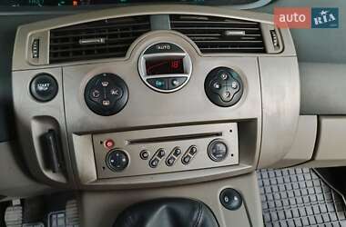 Минивэн Renault Scenic 2006 в 