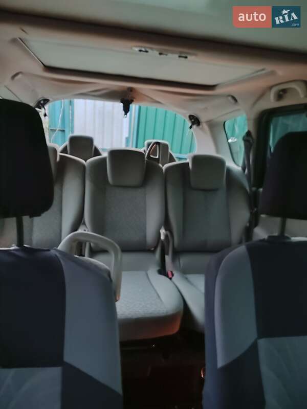 Мінівен Renault Scenic 2006 в Луцьку