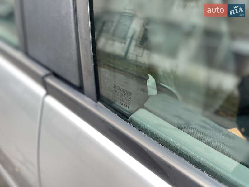 Минивэн Renault Scenic 2006 в Сумах