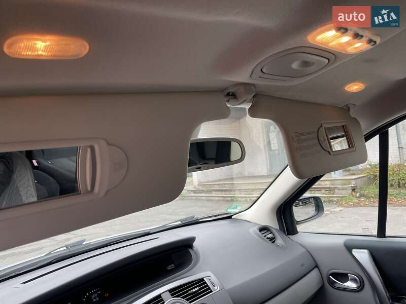 Минивэн Renault Scenic 2006 в Сумах