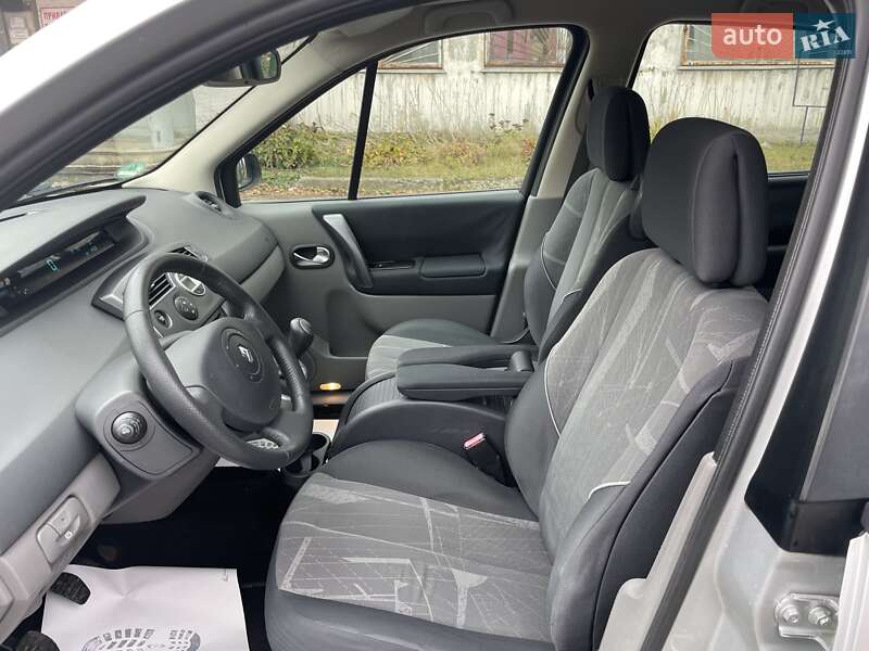 Минивэн Renault Scenic 2006 в Сумах