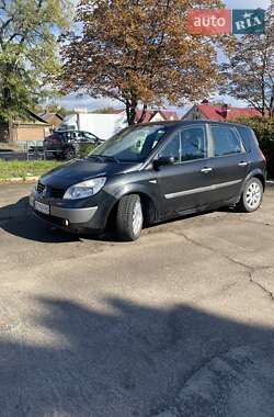 Минивэн Renault Scenic 2004 в 