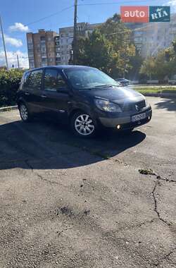 Минивэн Renault Scenic 2004 в 