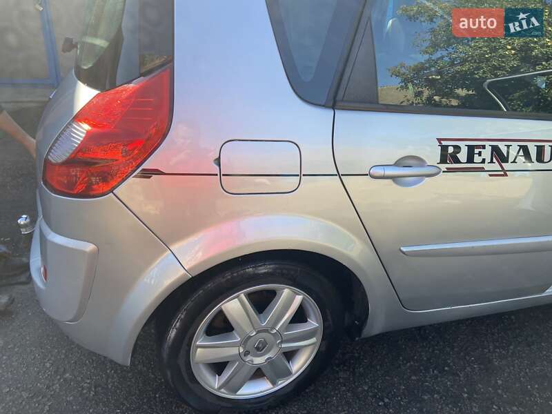Минивэн Renault Scenic 2007 в Гайсине
