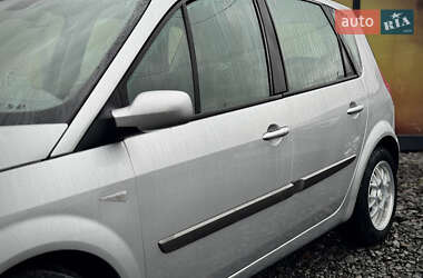 Минивэн Renault Scenic 2008 в 