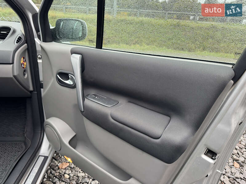 Минивэн Renault Scenic 2008 в Стрые
