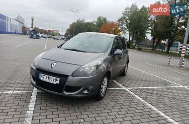 Минивэн Renault Scenic 2010 в 
