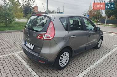 Минивэн Renault Scenic 2010 в 