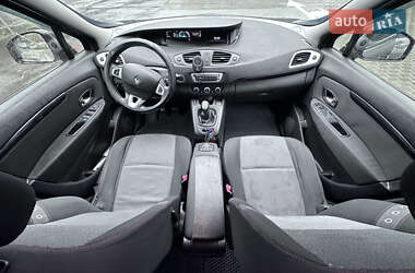 Минивэн Renault Scenic 2012 в 