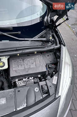 Минивэн Renault Scenic 2012 в 