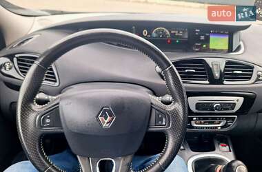 Минивэн Renault Scenic 2014 в 