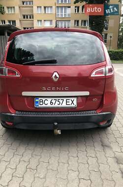 Минивэн Renault Scenic 2011 в 