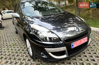 Мінівен Renault Scenic 2010 в Бучі