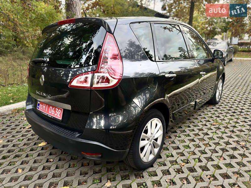 Минивэн Renault Scenic 2010 в Буче
