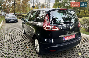 Минивэн Renault Scenic 2010 в 